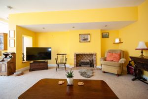 Lounge- click for photo gallery